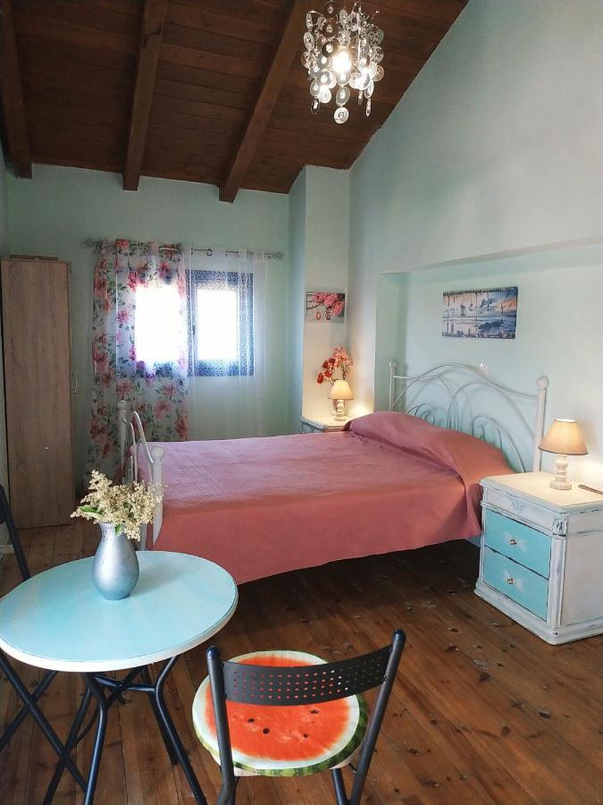 Maria Guesthouse 알리베리 외부 사진